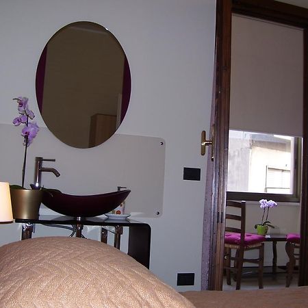 La Boheme Bed and Breakfast Βερόνα Δωμάτιο φωτογραφία